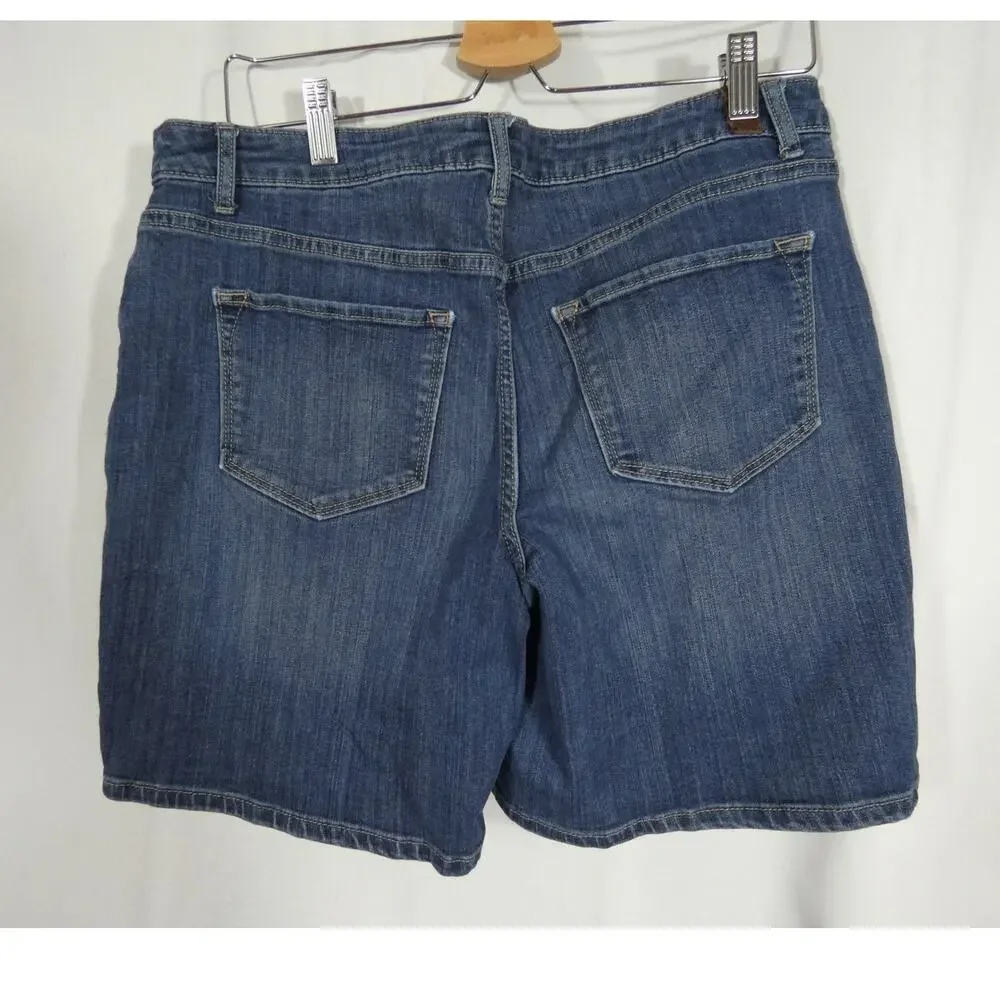 Simply Vera VERAWANG Women's  Denim Mid Rise Shorts Size 12 Casual - Picture 2 of 8